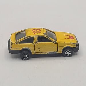 104p  CF 306 Hong Kong Toyota Corolla Levin #18 Yellow 1/61  Tomica